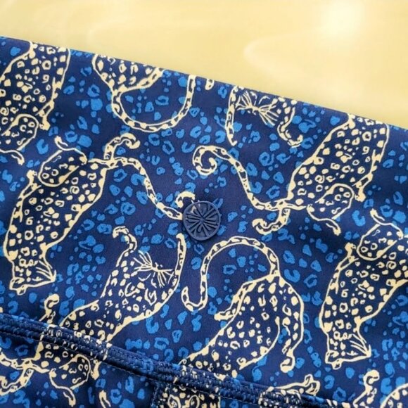 Lilly Pulitzer Luxletics 26" High Rise Leggings, Low Tide Navy, XL - Picture 14 of 14